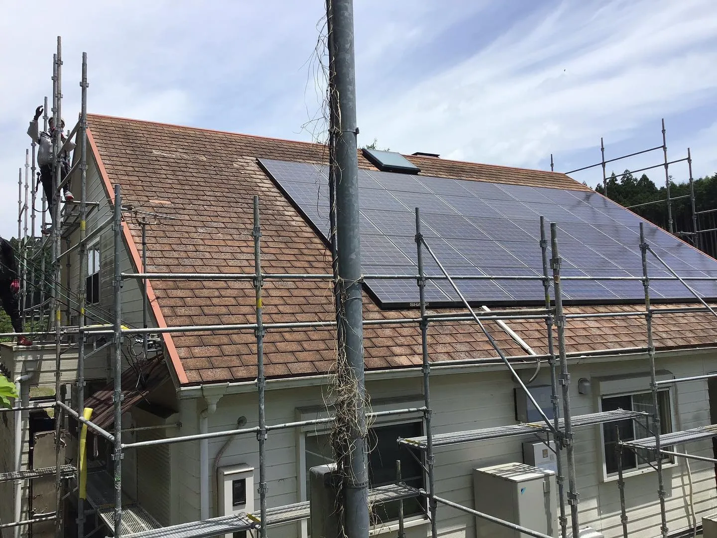 太陽光発電所住宅の屋根外壁等塗装工事