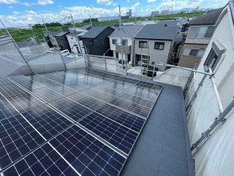 ソーラーパネルの発電効率を重視した設置例