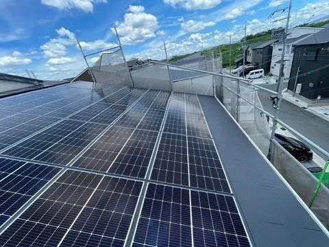 ソーラーパネルの発電効率を重視した設置例