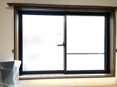 樹脂窓カバー工法の取替施工事例